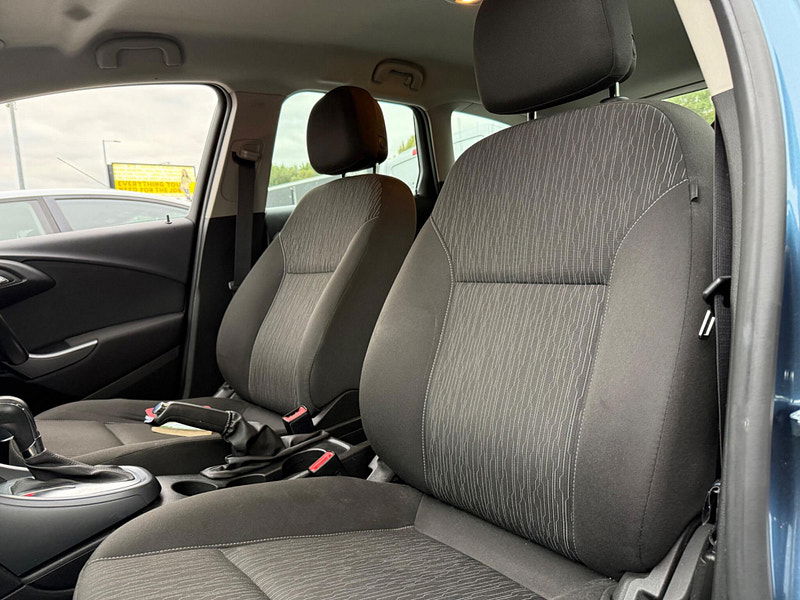 Vauxhall Astra 1.6 16V Tech Line Sports Tourer Auto Euro 5 5dr 5dr Automatic 2025