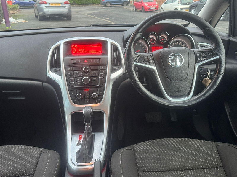 Vauxhall Astra 1.6i SRi Auto Euro 6 5dr 5dr Automatic 2025