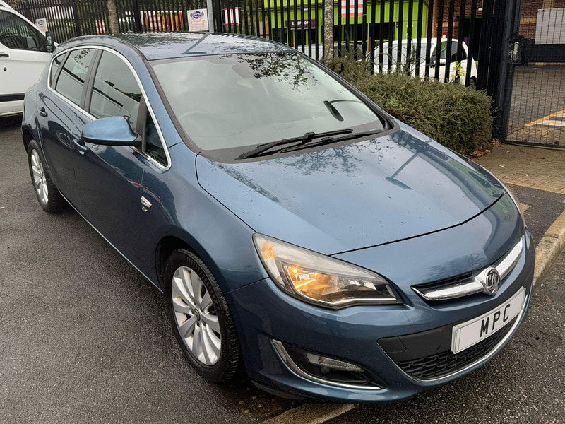 Vauxhall Astra 2.0 CDTi Elite Auto Euro 5 5dr 5dr Automatic 2024