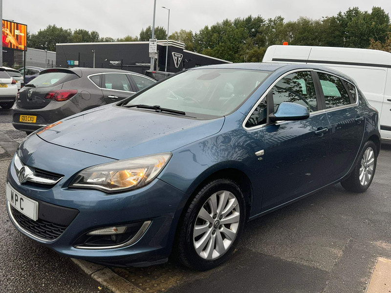 Vauxhall Astra 2.0 CDTi Elite Auto Euro 5 5dr 5dr Automatic 2024