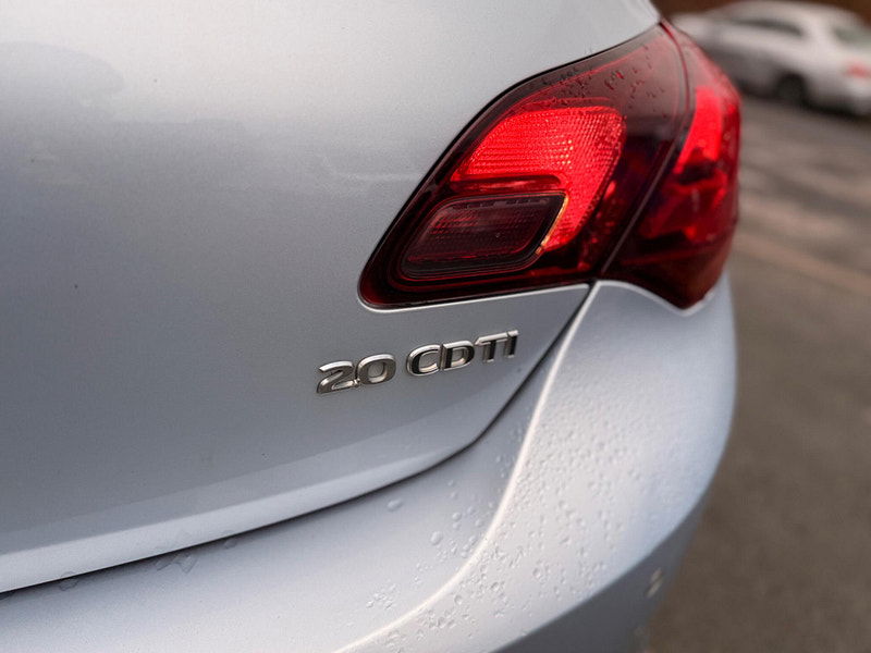 Vauxhall Astra 2.0 CDTi Elite Auto Euro 5 5dr 5dr Automatic 2026