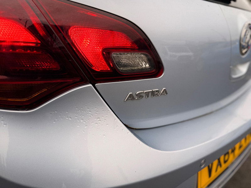 Vauxhall Astra 2.0 CDTi Elite Auto Euro 5 5dr 5dr Automatic 2026