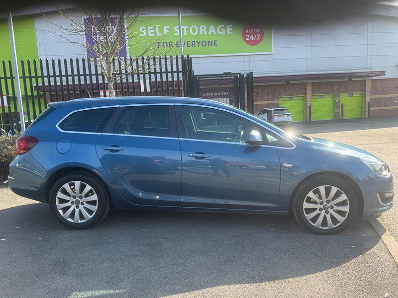 Vauxhall Astra 2.0 CDTi Elite Sports Tourer Auto Euro 5 5dr 5dr Automatic 2025