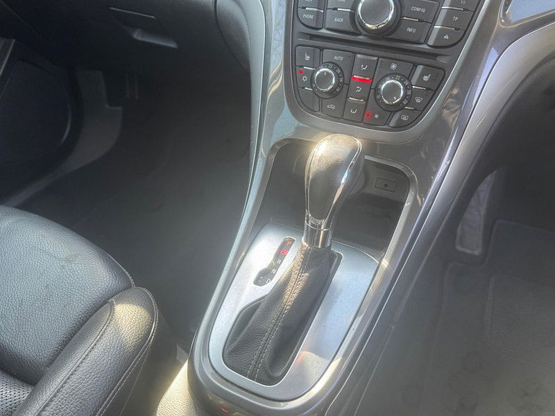 Vauxhall Astra 2.0 CDTi Elite Sports Tourer Auto Euro 5 5dr 5dr Automatic 2025