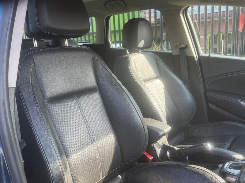 Vauxhall Astra 2.0 CDTi Elite Sports Tourer Auto Euro 5 5dr 5dr Automatic 2025