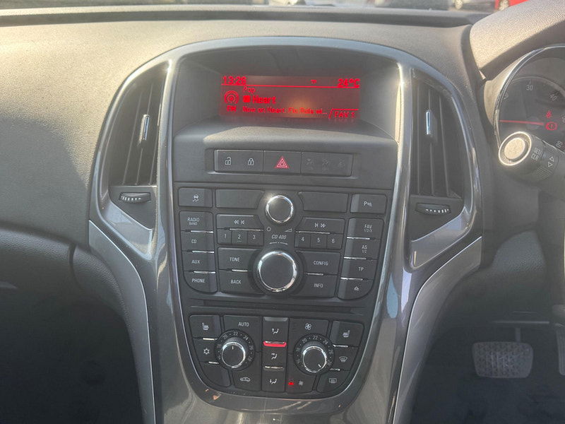 Vauxhall Astra 2.0 CDTi Elite Sports Tourer Auto Euro 5 5dr 5dr Automatic 2025