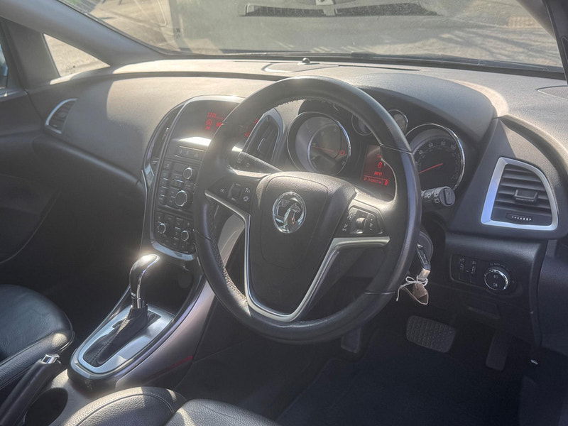 Vauxhall Astra 2.0 CDTi Elite Sports Tourer Auto Euro 5 5dr 5dr Automatic 2025