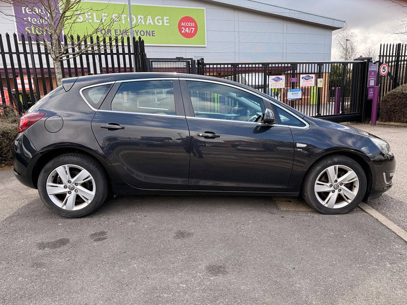 Vauxhall Astra 2.0 CDTi SRi Auto Euro 5 5dr 5dr Automatic 2026