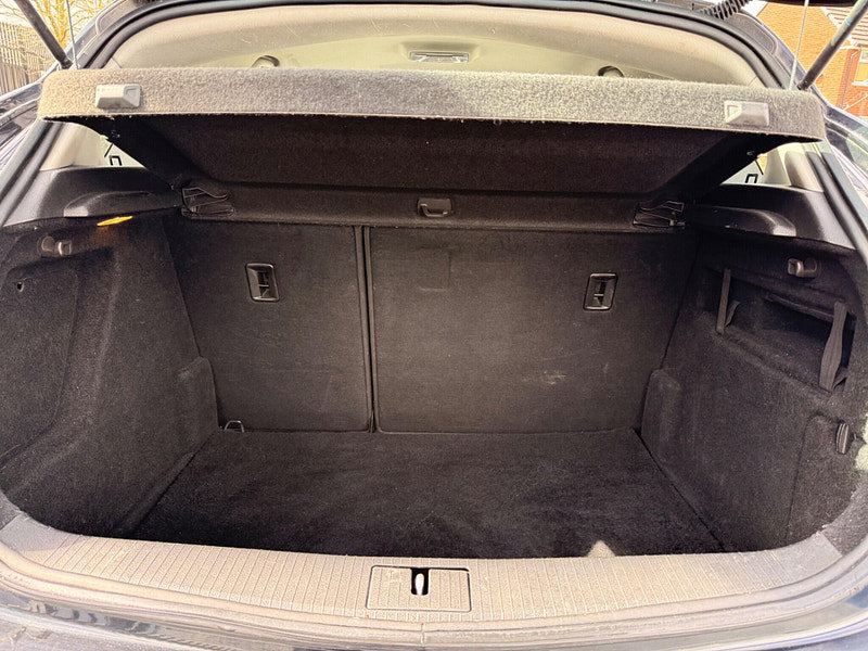 Vauxhall Astra 2.0 CDTi SRi Auto Euro 5 5dr 5dr Automatic 2026