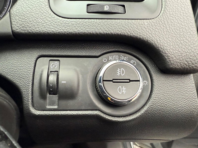 Vauxhall Insignia 2.0 CDTi ecoFLEX Elite Nav Euro 5 (s/s) 5dr 5dr Manual 2026