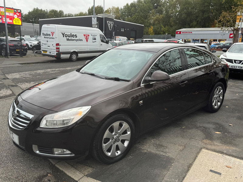 Vauxhall Insignia 2.0 CDTi SRi Nav Auto Euro 5 5dr 5dr Automatic 2024