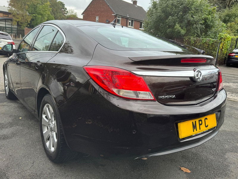 Vauxhall Insignia 2.0 CDTi SRi Nav Auto Euro 5 5dr 5dr Automatic 2024