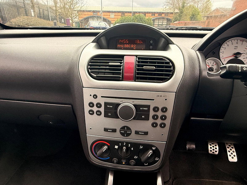 Vauxhall Tigra 1.4i 16v Exclusiv 2dr (a/c) 2dr Manual 2026