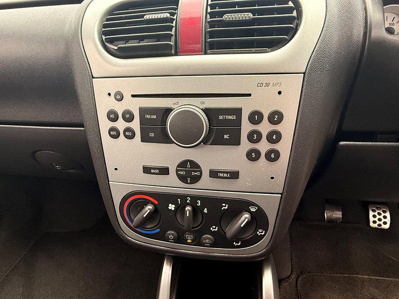 Vauxhall Tigra 1.4i 16v Exclusiv 2dr (a/c) 2dr Manual 2026