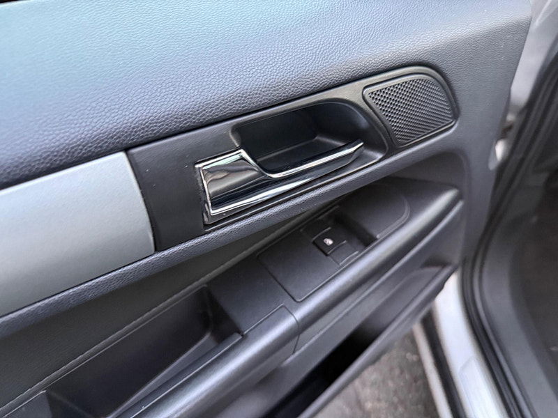 Vauxhall Zafira 1.8 16V Elite Euro 4 5dr 5dr Manual 2026