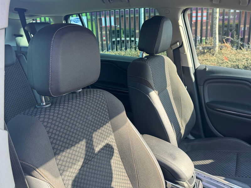 Vauxhall Zafira Tourer 2.0 CDTi SE Auto Euro 6 5dr 5dr Automatic 2025