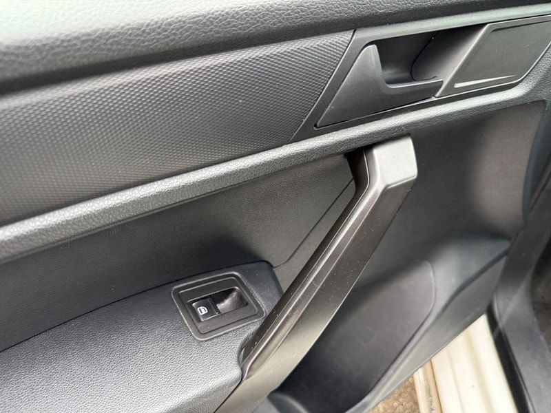 Volkswagen Caddy Maxi 2.0 TDI C20 BlueMotion Tech Highline DSG LWB Euro 6 (s/s) 6dr 6dr Automatic 2025