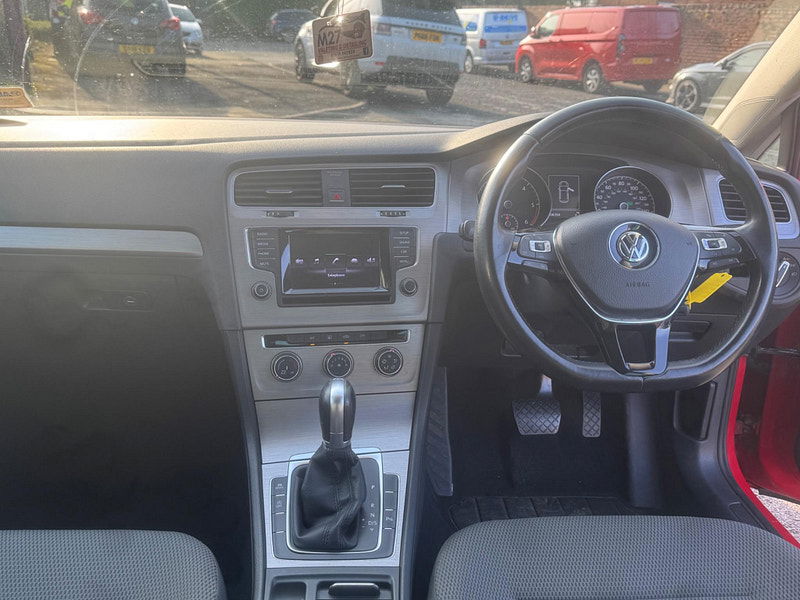 Volkswagen Golf 1.6 TDI BlueMotion Tech SE DSG Euro 5 (s/s) 5dr 5dr Automatic 2025