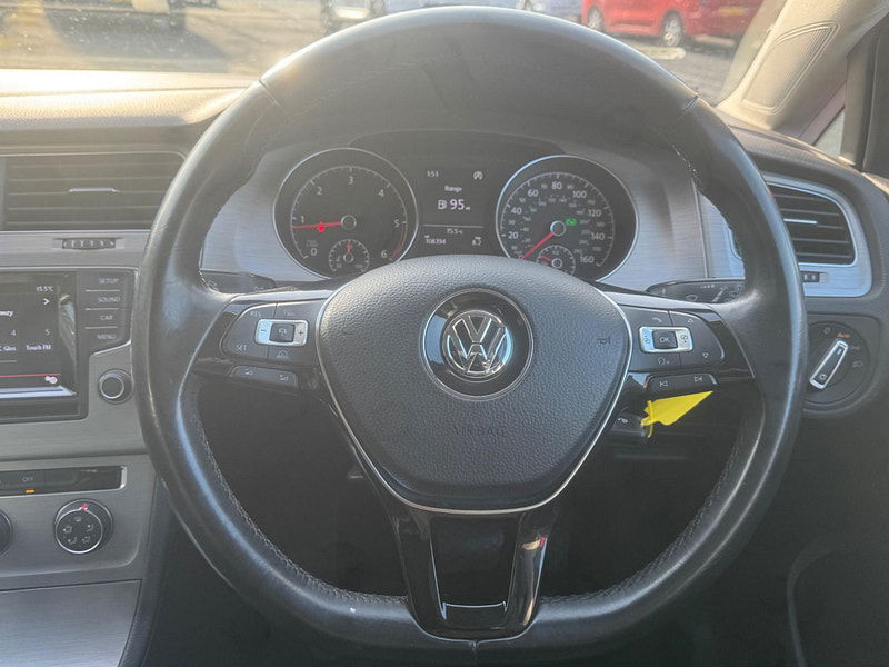 Volkswagen Golf 1.6 TDI BlueMotion Tech SE DSG Euro 5 (s/s) 5dr 5dr Automatic 2025