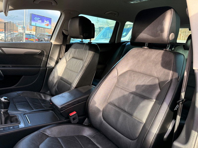 Volkswagen Passat 2.0 TDI BlueMotion Tech Executive Style Euro 5 (s/s) 5dr 5dr Manual 2026