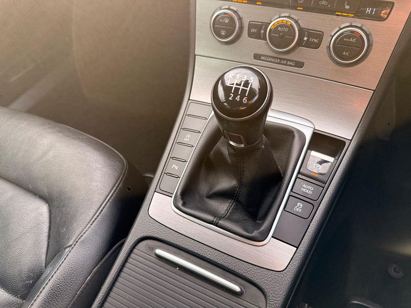 Volkswagen Passat 2.0 TDI BlueMotion Tech Executive Style Euro 5 (s/s) 5dr 5dr Manual 2026