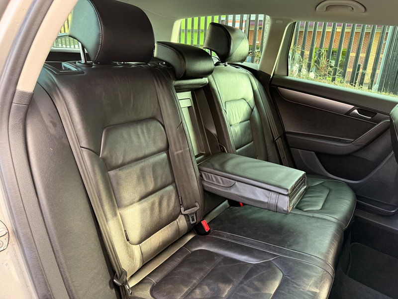 Volkswagen Passat 2.0 TDI BlueMotion Tech Executive Style Euro 5 (s/s) 5dr 5dr Manual 2026