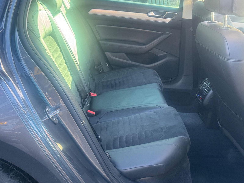 Volkswagen Passat 2.0 TDI BlueMotion Tech GT Euro 6 (s/s) 5dr 5dr Manual 2025