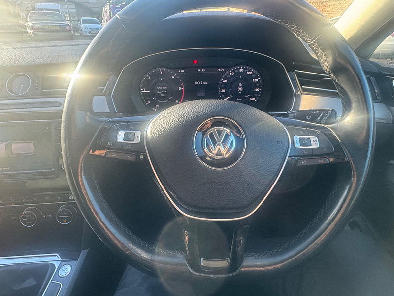 Volkswagen Passat 2.0 TDI BlueMotion Tech GT Euro 6 (s/s) 5dr 5dr Manual 2025