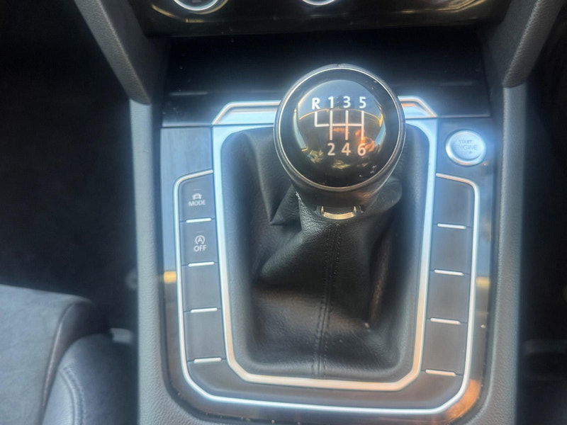 Volkswagen Passat 2.0 TDI BlueMotion Tech GT Euro 6 (s/s) 5dr 5dr Manual 2025