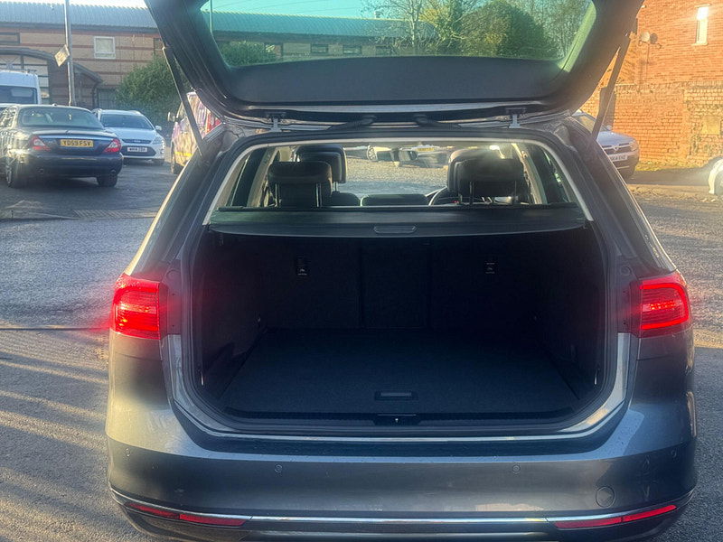 Volkswagen Passat 2.0 TDI BlueMotion Tech GT Euro 6 (s/s) 5dr 5dr Manual 2025