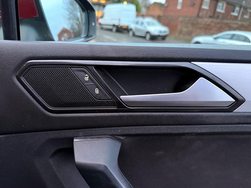 Volkswagen Tiguan 2.0 TDI SE Navigation 4Motion Euro 6 (s/s) 5dr 5dr Manual 2026