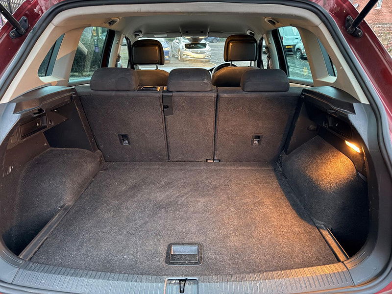 Volkswagen Tiguan 2.0 TDI SE Navigation 4Motion Euro 6 (s/s) 5dr 5dr Manual 2026