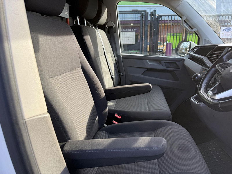 Volkswagen Transporter 2.0 TDI T32 Startline 4Motion LWB High Roof Euro 6 (s/s) 5dr 5dr Manual 2025