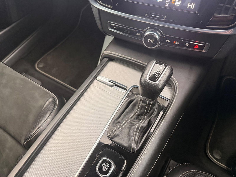 Volvo S90 2.0 D4 R-Design Pro Auto Euro 6 (s/s) 4dr 4dr Automatic 2026