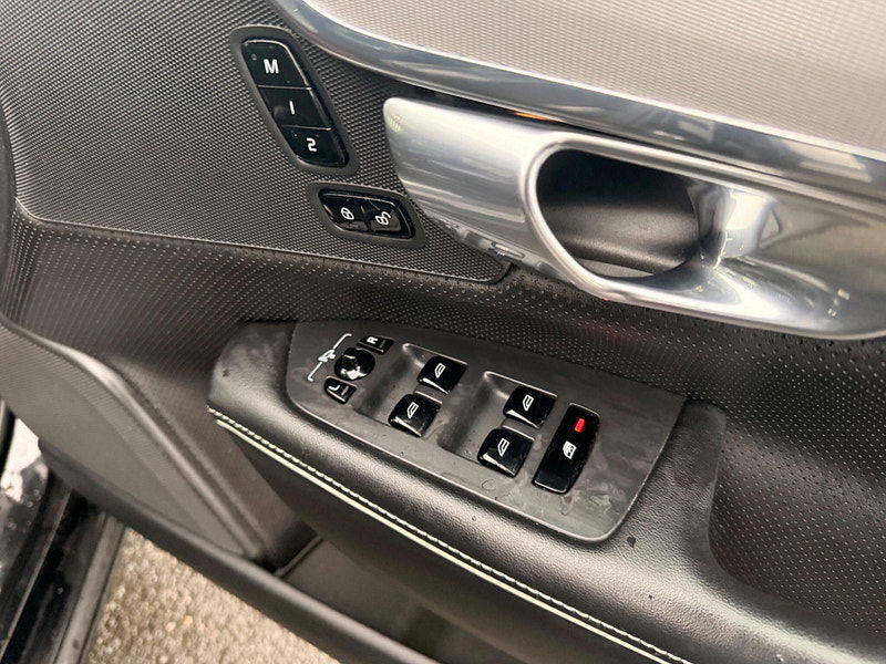 Volvo S90 2.0 D4 R-Design Pro Auto Euro 6 (s/s) 4dr 4dr Automatic 2026