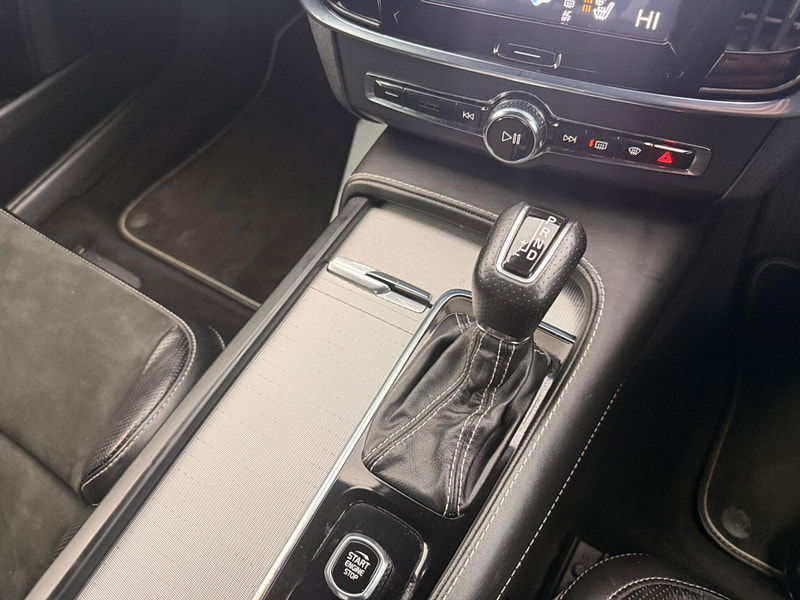 Volvo S90 2.0 D4 R-Design Pro Auto Euro 6 (s/s) 4dr 4dr Automatic 2026