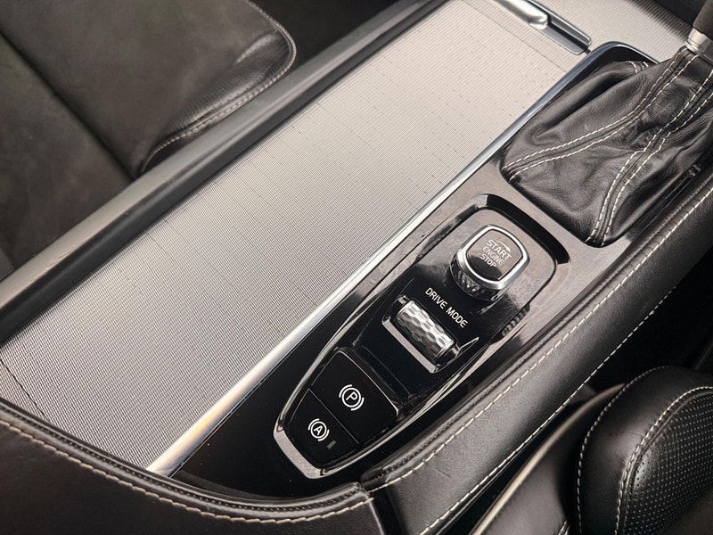 Volvo S90 2.0 D4 R-Design Pro Auto Euro 6 (s/s) 4dr 4dr Automatic 2026