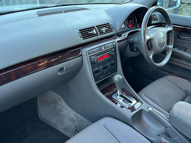 Audi A4 2.0L AVANT SE Estate 5dr Petrol Euro 3 (129 bhp) 5dr  2025