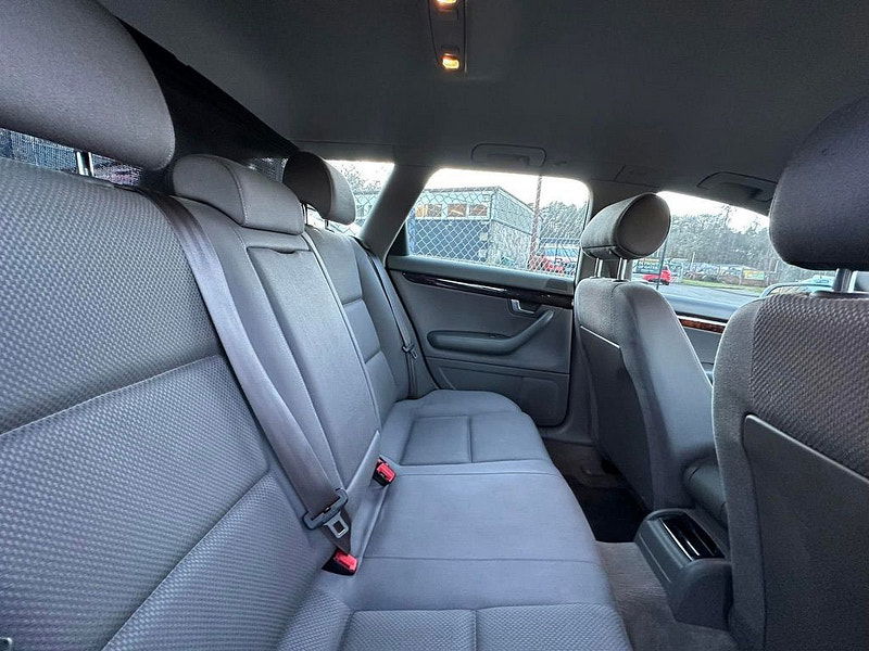 Audi A4 2.0L AVANT SE Estate 5dr Petrol Euro 3 (129 bhp) 5dr  2025