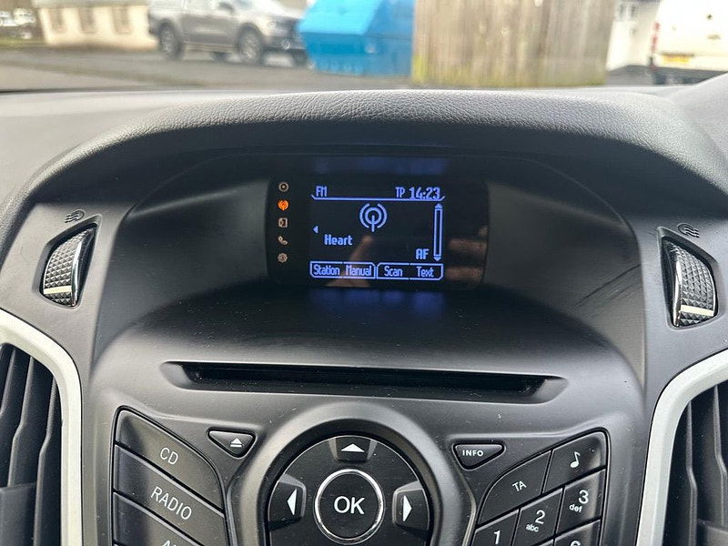 Ford Focus 1.6L ZETEC ECONETIC TDCI Hatchback 5dr Diesel Manual Euro 5 (104 bhp) 5dr Manual 2025