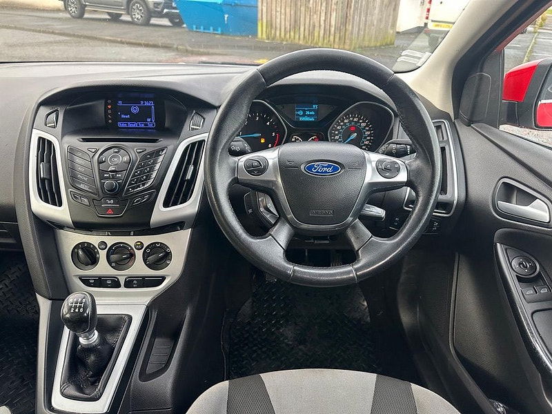 Ford Focus 1.6L ZETEC ECONETIC TDCI Hatchback 5dr Diesel Manual Euro 5 (104 bhp) 5dr Manual 2025