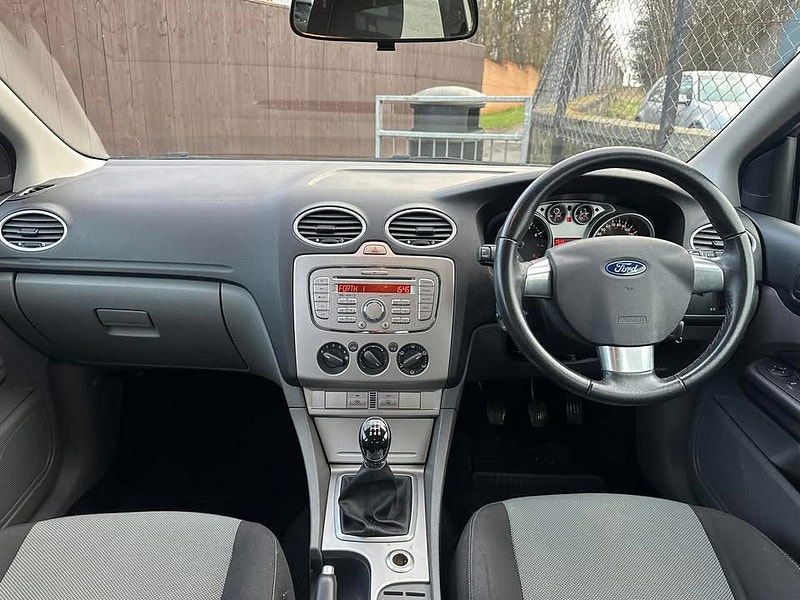 Ford Focus 1.8L ZETEC Hatchback 5dr Petrol Manual Euro 4 (125 bhp) 5dr Manual 2025