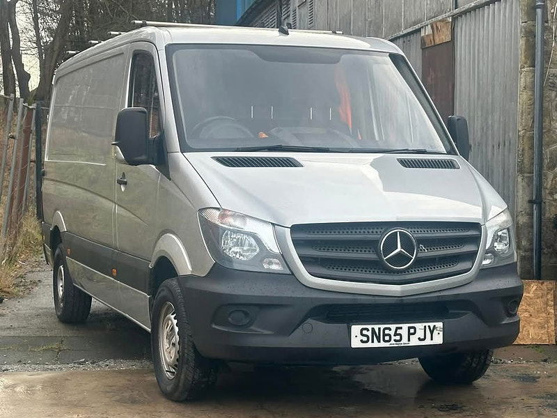 Mercedes-Benz Sprinter 2.1L 210 CDI Diesel Manual Euro 5 (95 bhp) 0dr Manual 2025