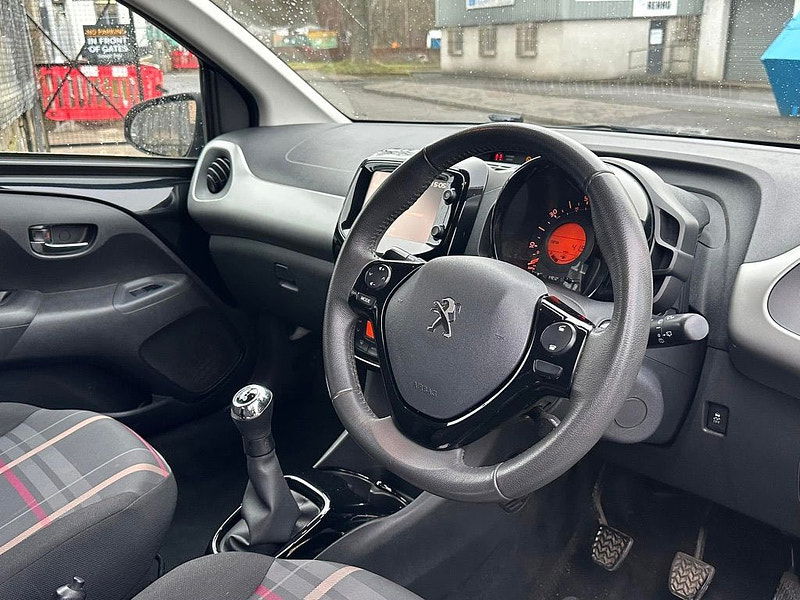 Peugeot 108 1.2L ALLURE Hatchback 5dr Petrol Manual Euro 5 (82 bhp) 5dr Manual 2025