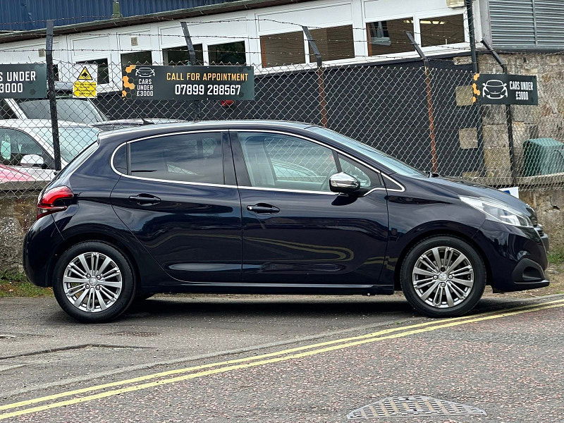 Peugeot 208 1.2L Allure Hatchback 5dr Petrol Manual Euro 6 (82 bhp) 5dr Manual 2025