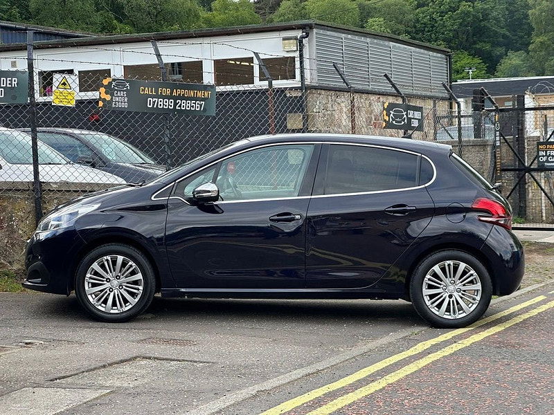 Peugeot 208 1.2L Allure Hatchback 5dr Petrol Manual Euro 6 (82 bhp) 5dr Manual 2025