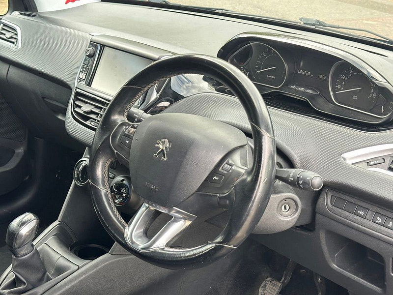 Peugeot 208 1.2L Allure Hatchback 5dr Petrol Manual Euro 6 (82 bhp) 5dr Manual 2025