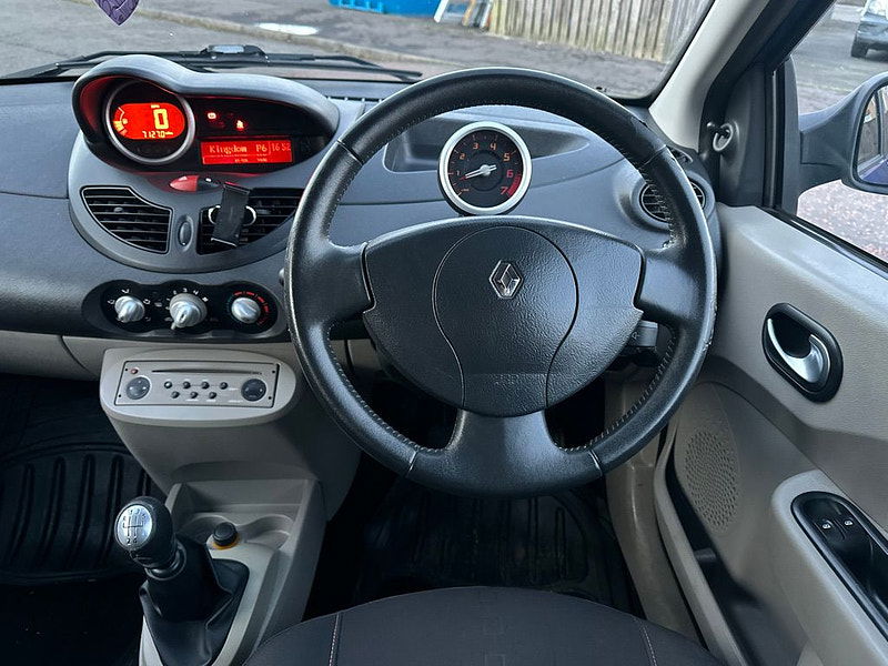 Renault Twingo 1.1L DYNAMIQUE Hatchback 3dr Petrol Manual Euro 4 (75 bhp) 3dr Manual 2025
