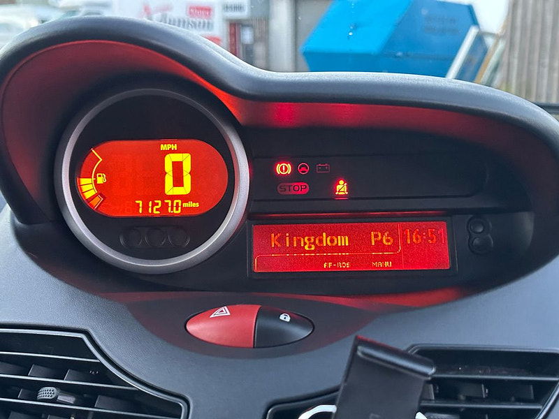 Renault Twingo 1.1L DYNAMIQUE Hatchback 3dr Petrol Manual Euro 4 (75 bhp) 3dr Manual 2025