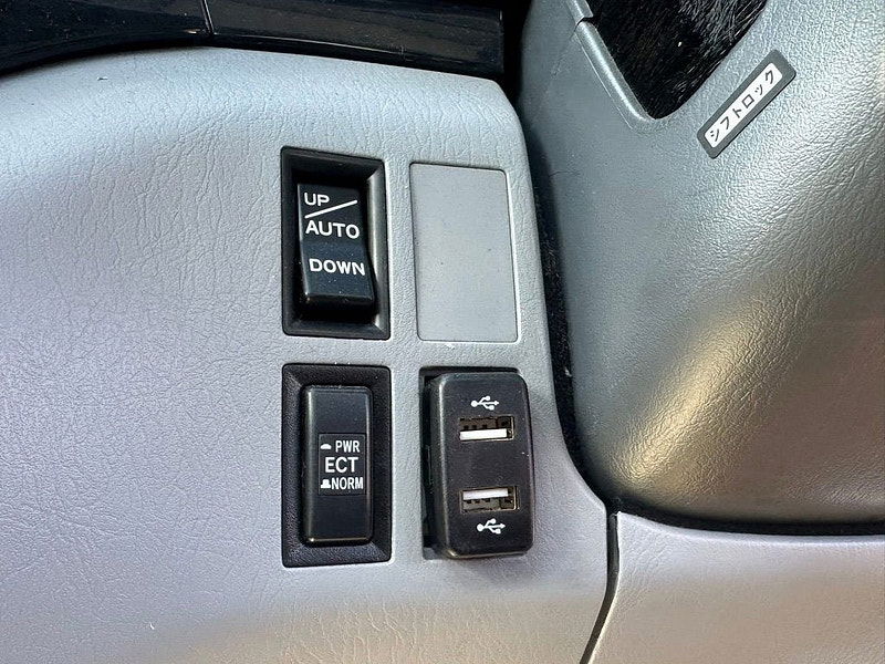 Toyota Hi-ace 2.4L Hiace Petrol Manual Euro 3 0dr Manual 2025